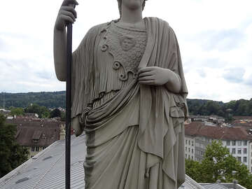 Sandsteinfiguren Stadthaus Winterthur nach der Reinigung