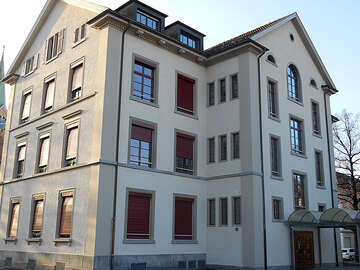 Schulhaus Gutenberg Winterthur, Ausgang Turnhalle
